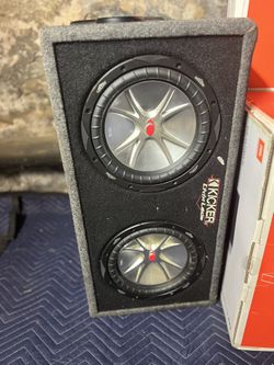 10’s Kicker Speakers With Box