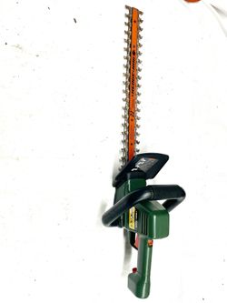 Black And decker Hedge Trimmer 22 in