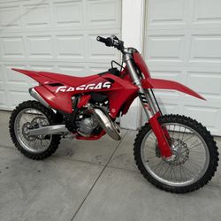 2024 GasGas MC125 (CA REG AND TITLE, 3 HOURS)