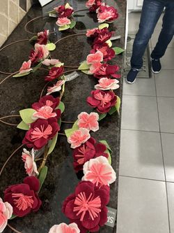 8 Wreaths- Brand New