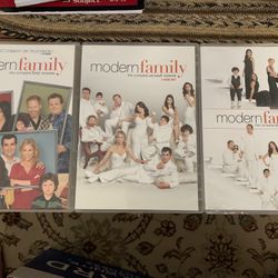 Modern Family DVD
