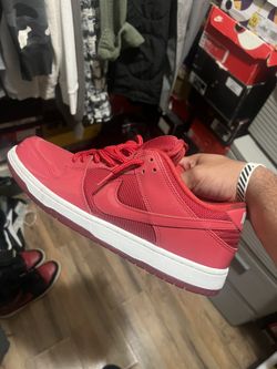 Nike SB Dunk Low Red Patent Size 11.5