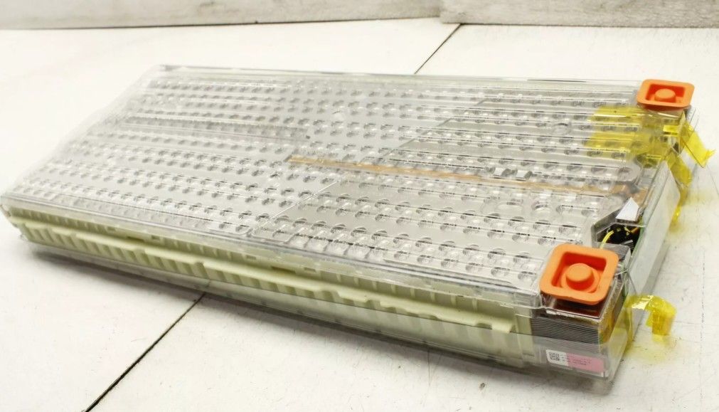 Tesla 85kwh battery module