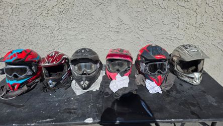 Off Road Helmet. LOT of 6 helmets 4 goggles