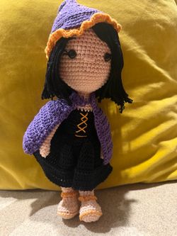 Crochet doll / Amigurumi