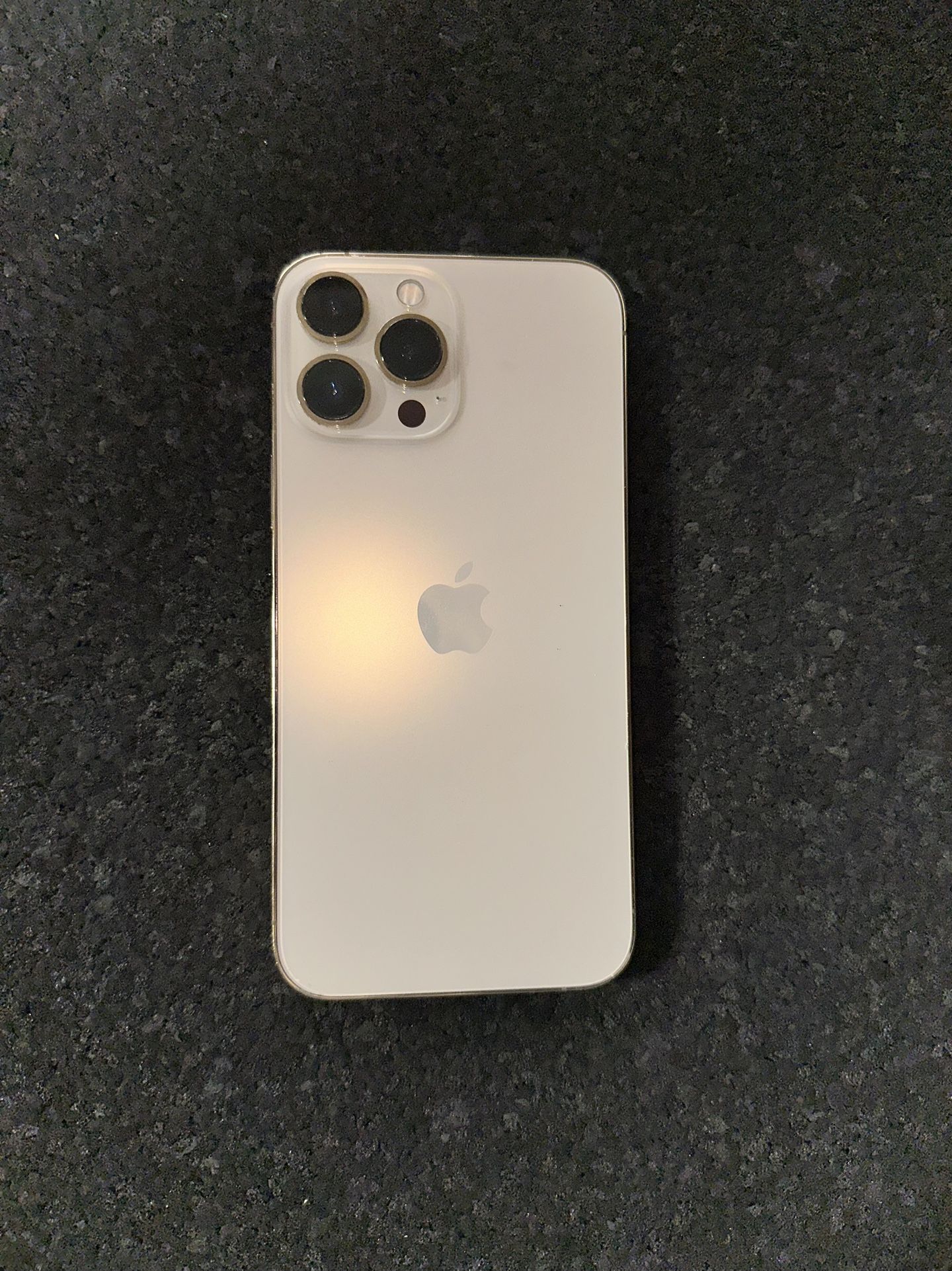 iPhone 13 Pro max 256 GB Gold