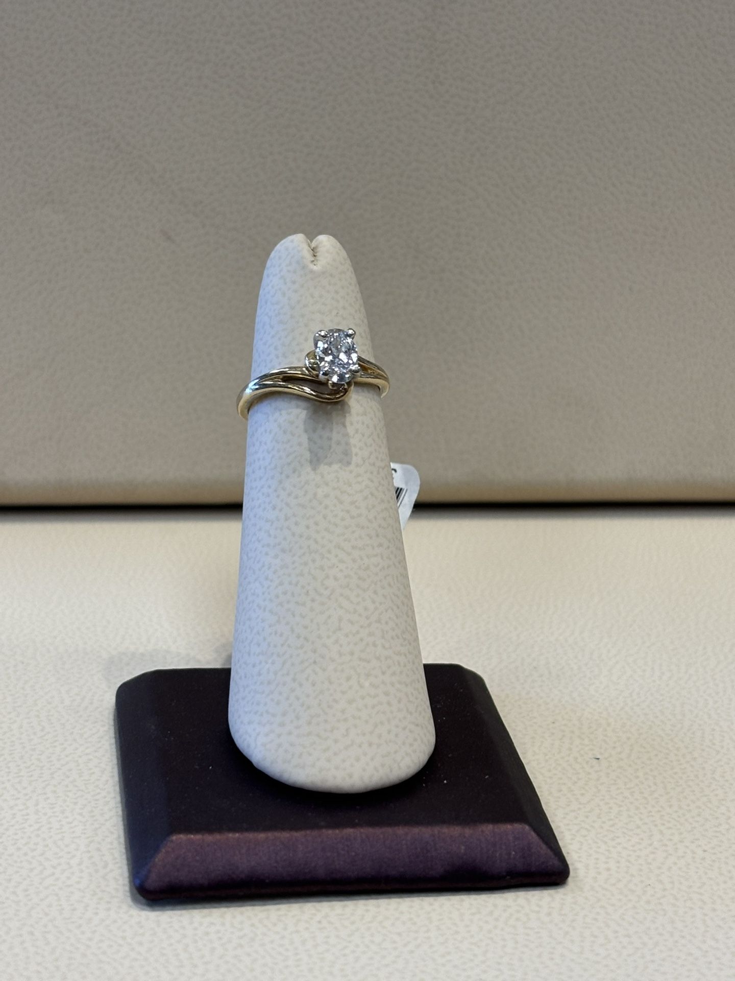 2.2 Yellow Gold