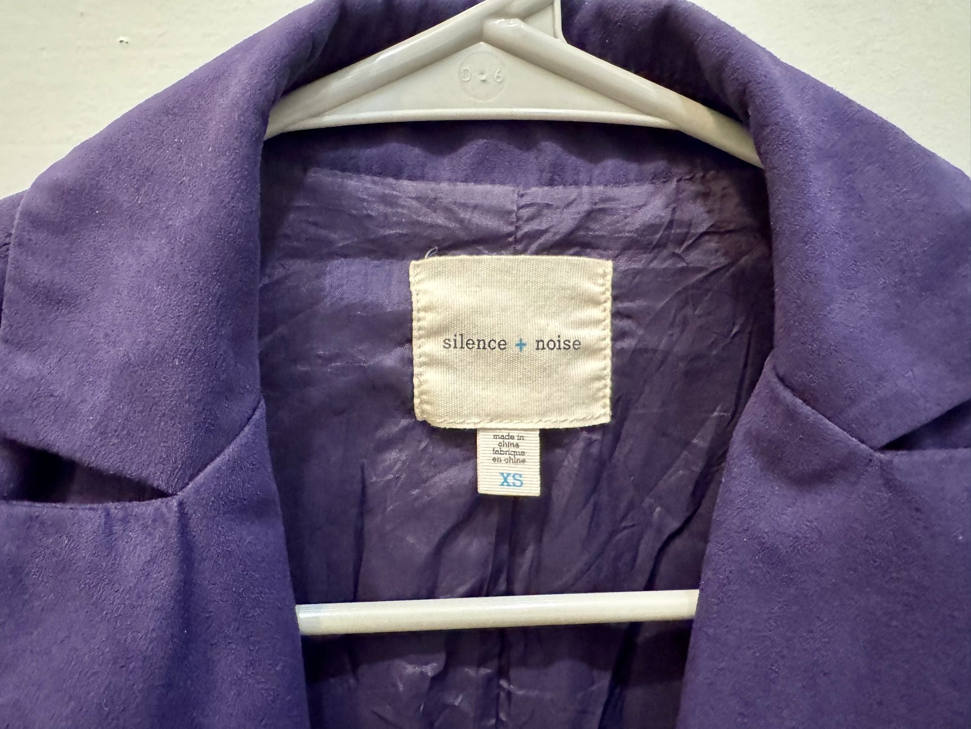 *FREE* Silence + Noise Cropped Blazer Top