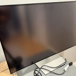 Dell UltraSharp 32 4K USB-C Hub Monitor - U3223QE