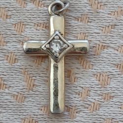 Vtg.Sterling Silver Genuine Diamond " CROSS" Pendant