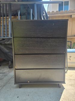 Drawer  dresser