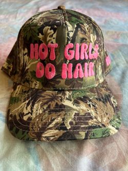 Hot Girls Do Hair Women’s Camouflage Hat