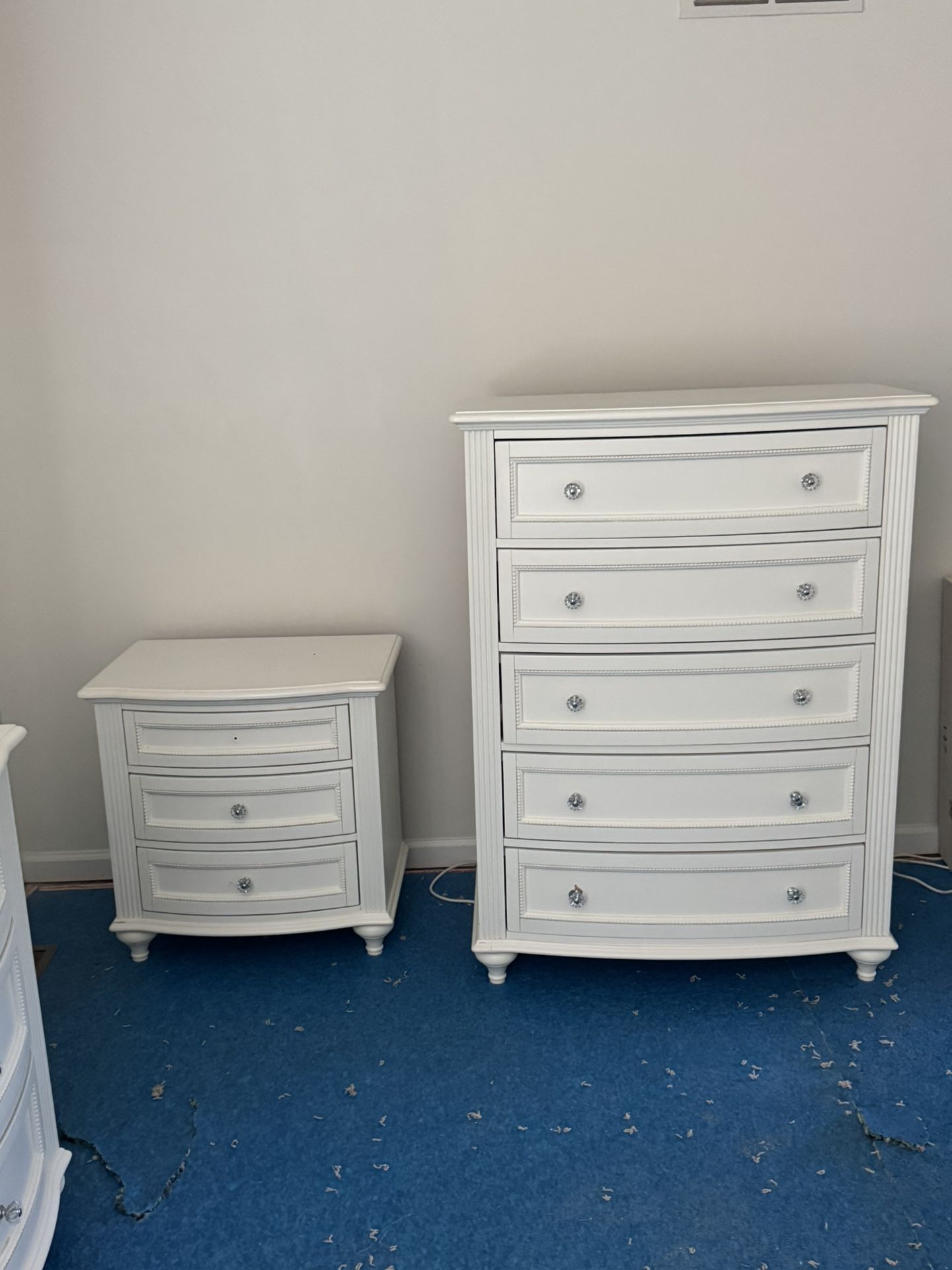 White Twin Size Bedroom Set