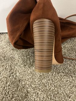 Woman’s High Knee Boots 