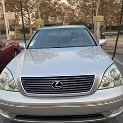 2001 Lexus LS 430