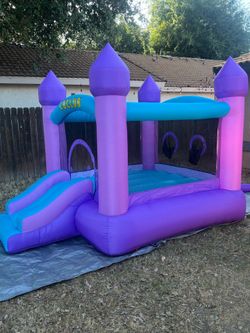 Bounce House comes with new blower !!