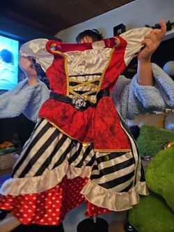 Classic pirate Halloween costume small free