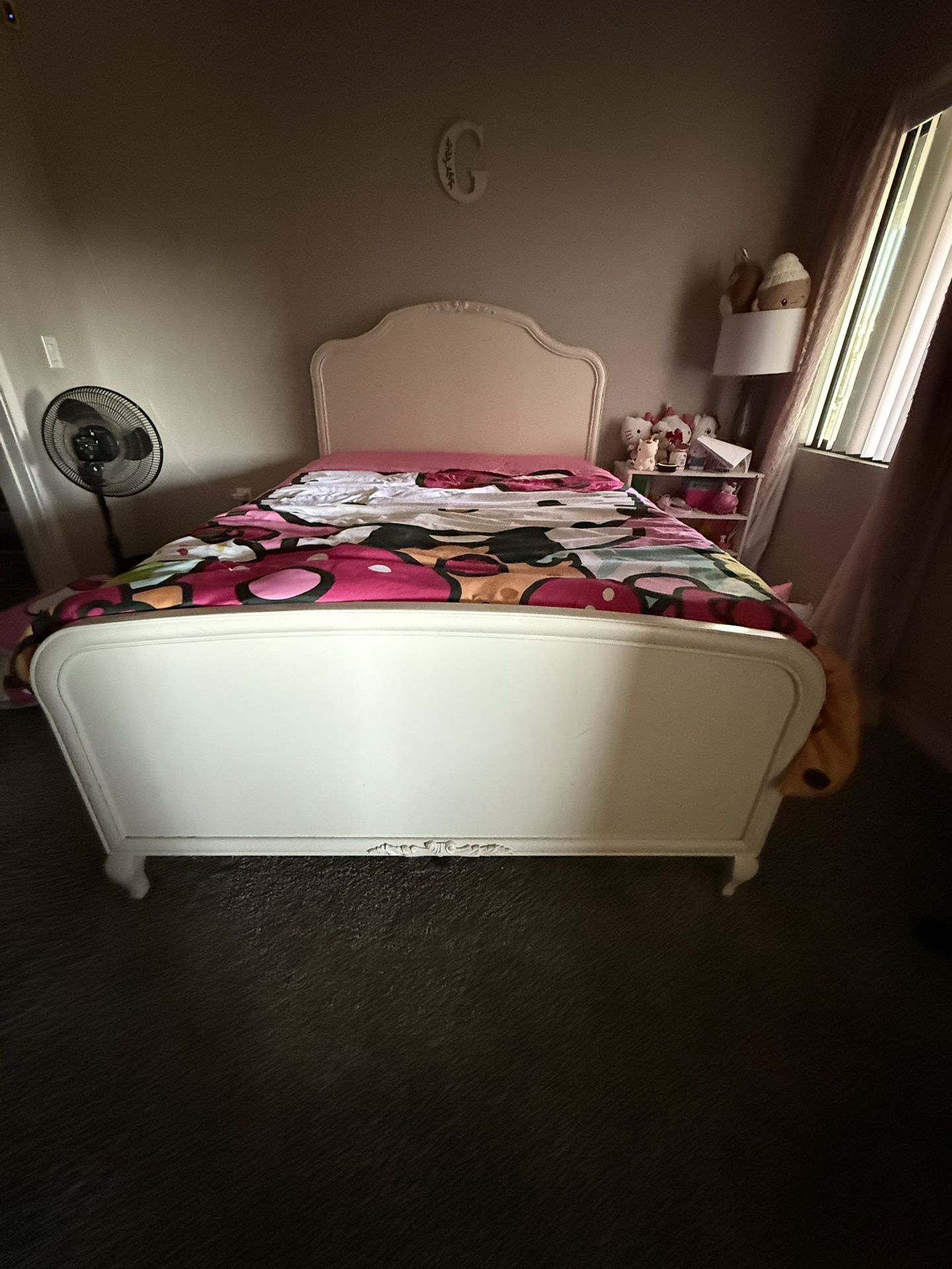 Full Bed & Dresser (No mattress)