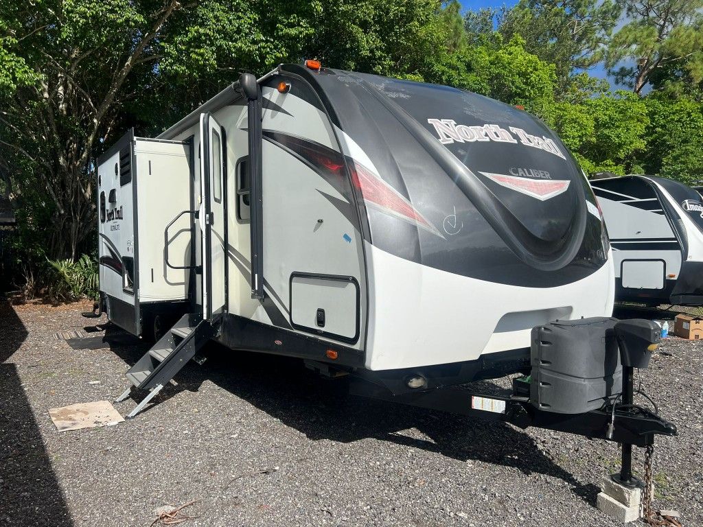 2018 NORTH TRAIL HEARTLAND 32FT for Sale in West Palm Beach, FL - OfferUp