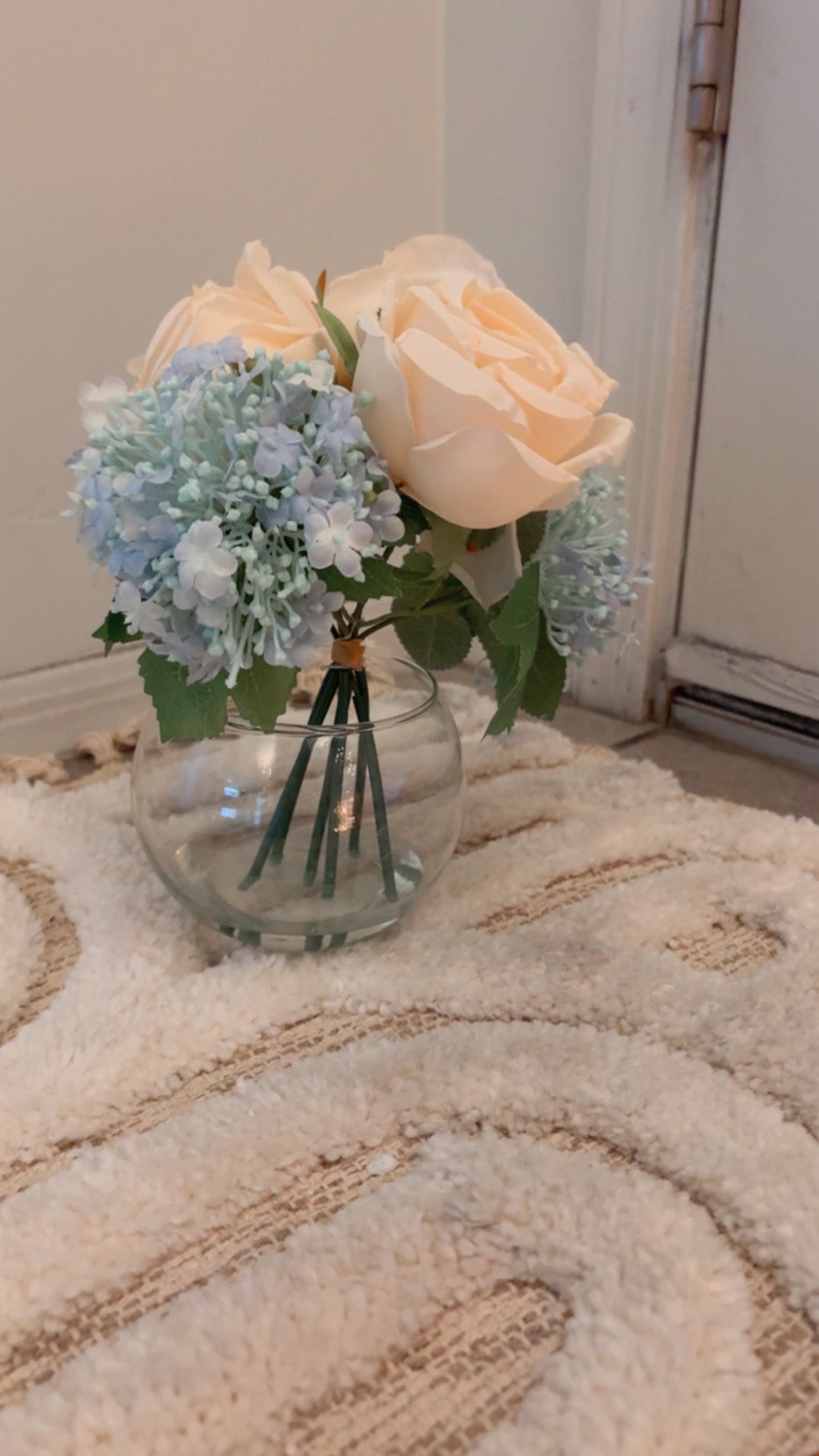 Clear Vase With Flowers