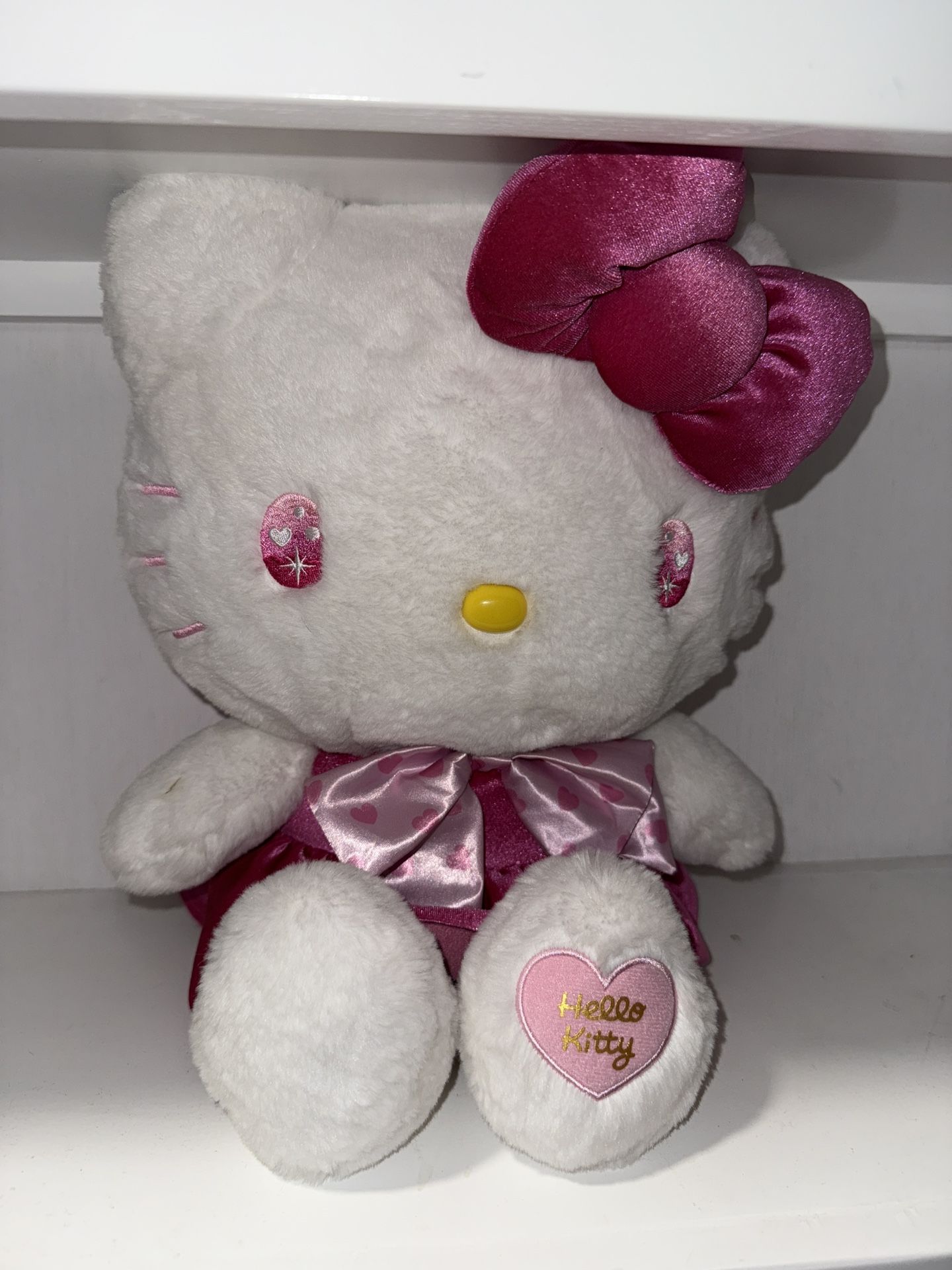 Hello Kitty Birthday Plushie