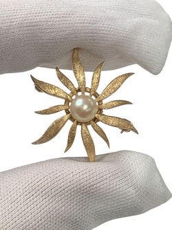 Gold brooch #33446