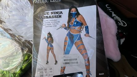 Costume