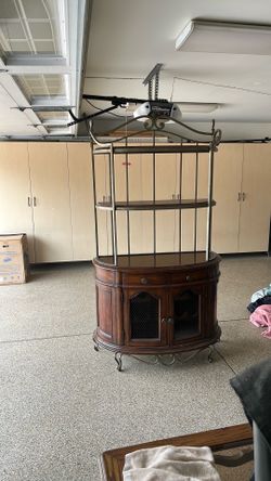 Wine rack/ Hutch