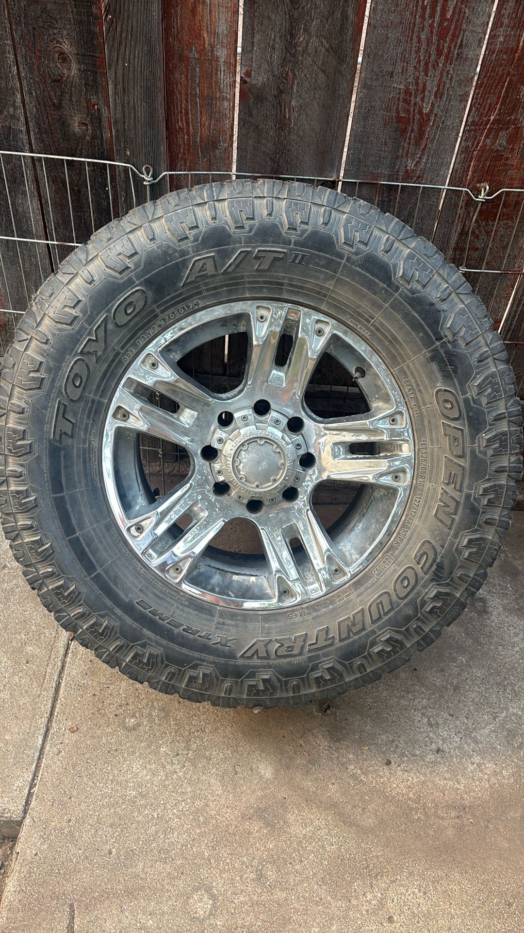 Llantas Toyo
