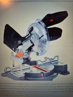 Compound miter saw