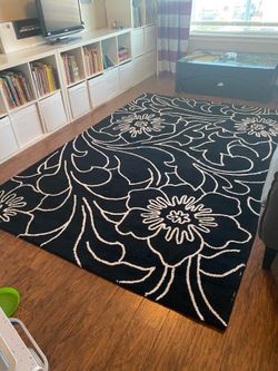 FREE Black and white Pier 1 Floral Wool Rug