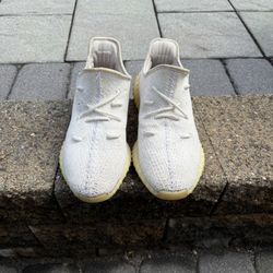 Clean Steal No Box Yeezy 350 Cream Size 11.5!!