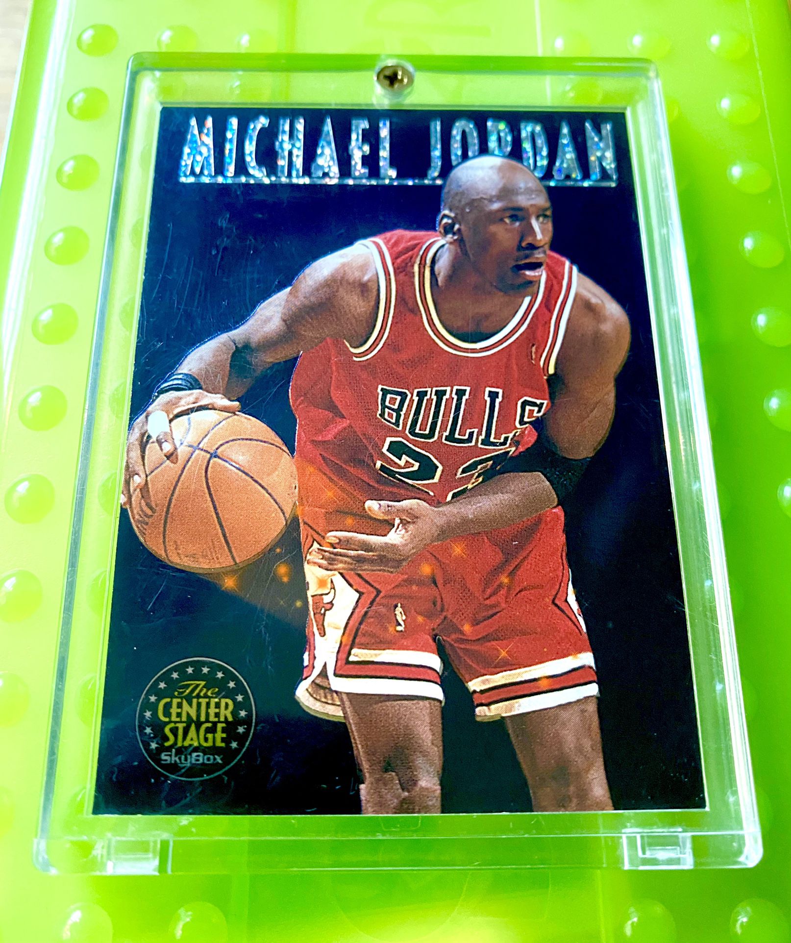 MICHAEL JORDAN 1993 SKYBOX CENTER STAGE INSERT CARD #CS1 Chicago Bulls