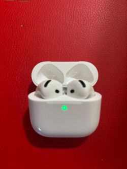 Apple AirPods with Charging Case