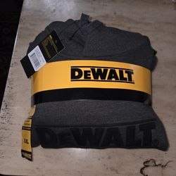 Sweater DEWALT $30