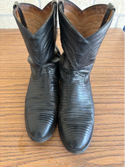 Men’s size 9.5 black lizard western boots