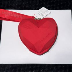NWT Lululemon Valentine’s Heart Wristlet 2026 - Red and Black 