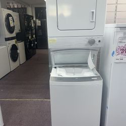 Whirlpool, 24” Sacked WashTower With Warranty