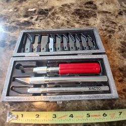 
X Acto Vintage Knife Set for Craft Hobby Hobby

The X-ACTO Vintage Knife Set is a collection of 15 hobby knives perfect for craft and hobby enthusias