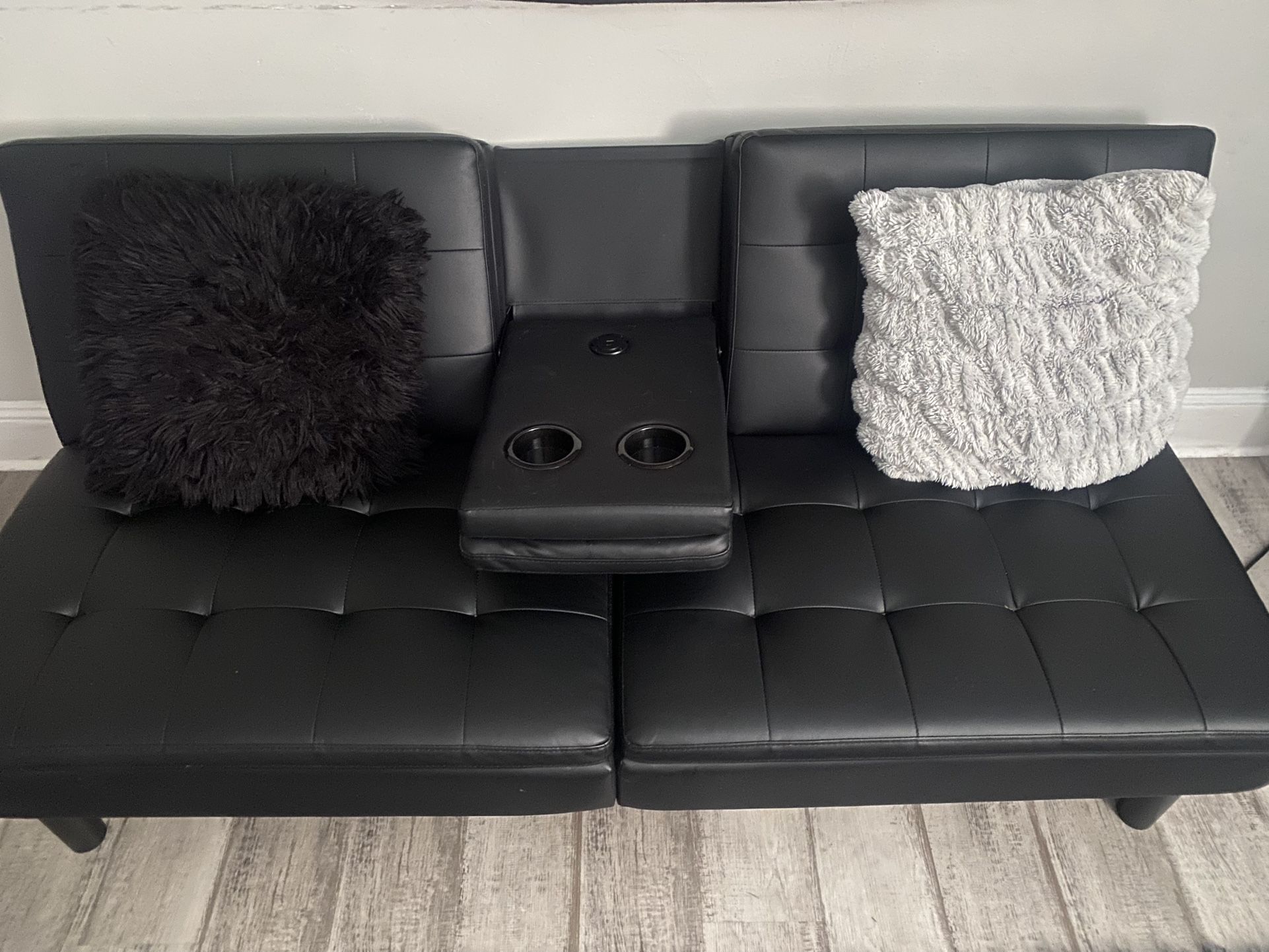 Black Futon