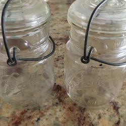 Vintage Wired Ball Ideal Jar With Lid 5 Inches Tall