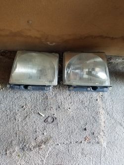 Tacoma headlights