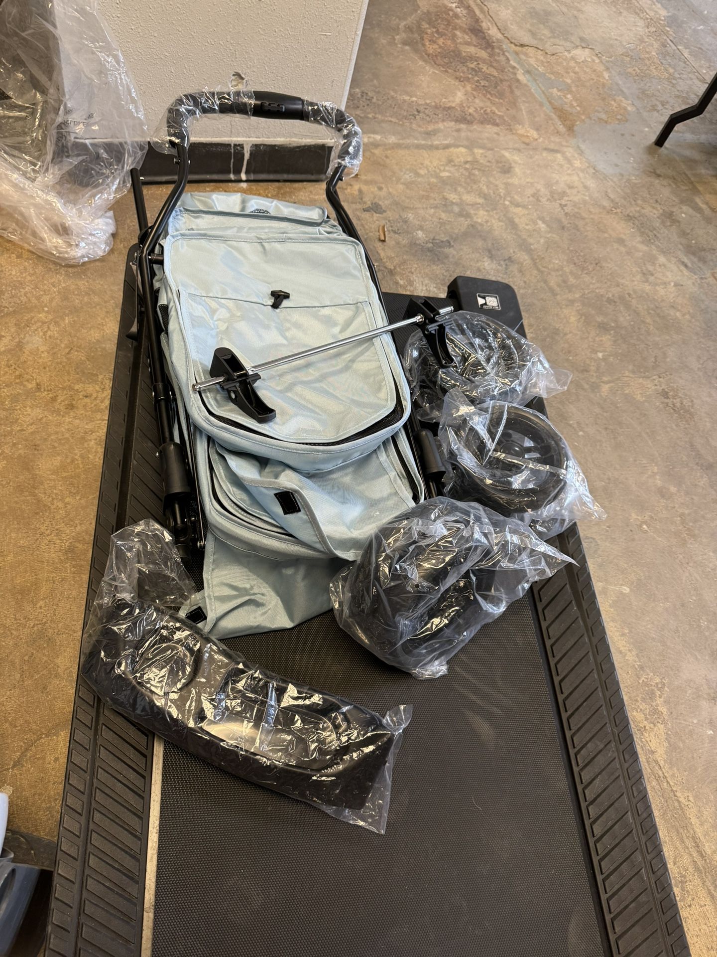 Iniyaya Double Dog Stroller
