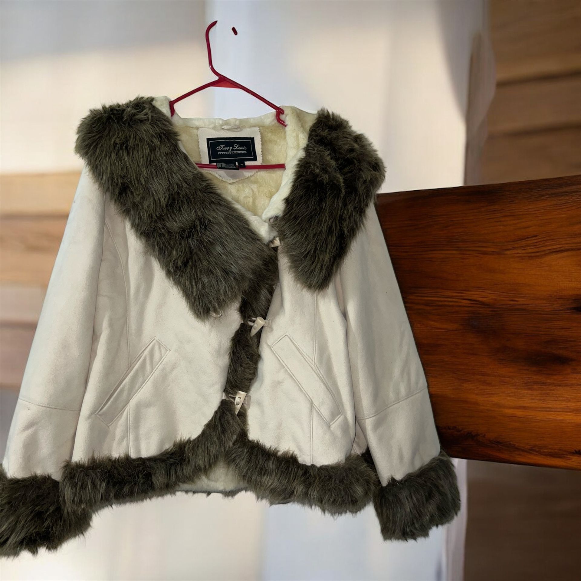 Terry Lewis Classic Luxuries shearling