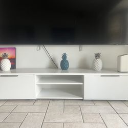 white table/low tv stand 