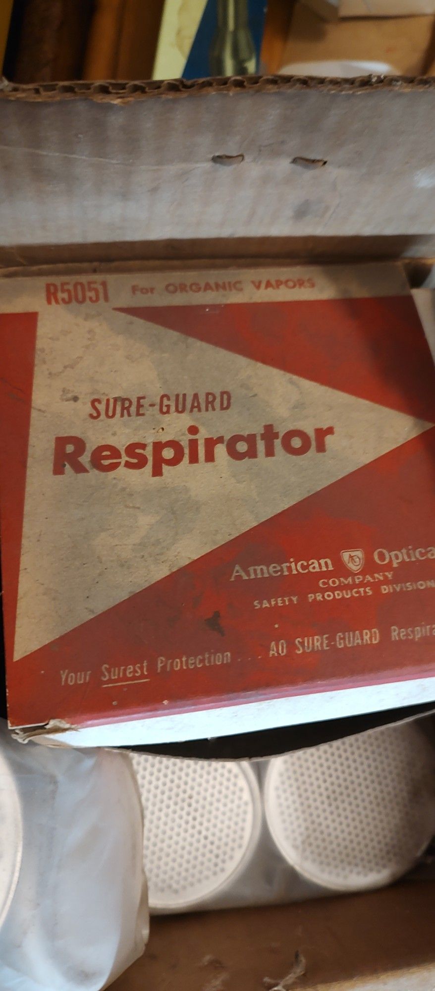 Vintage sure-guard Respirator R5051