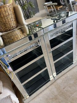 Mirrored Seat Of 2 Sides Tables / Nightstands 