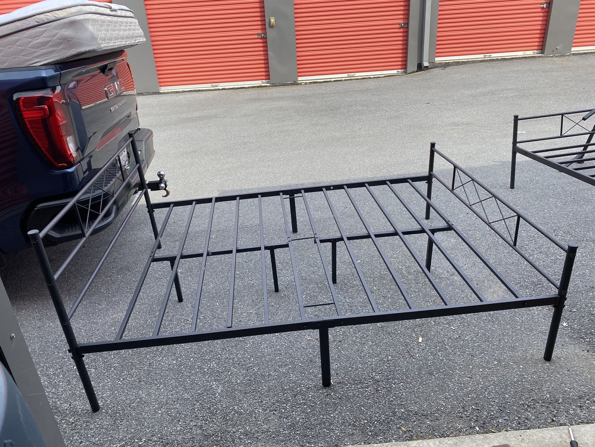 Queen Metal Bed And Mattress