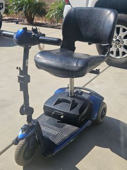 GoGo Elite Traveler Mobility Scooter
