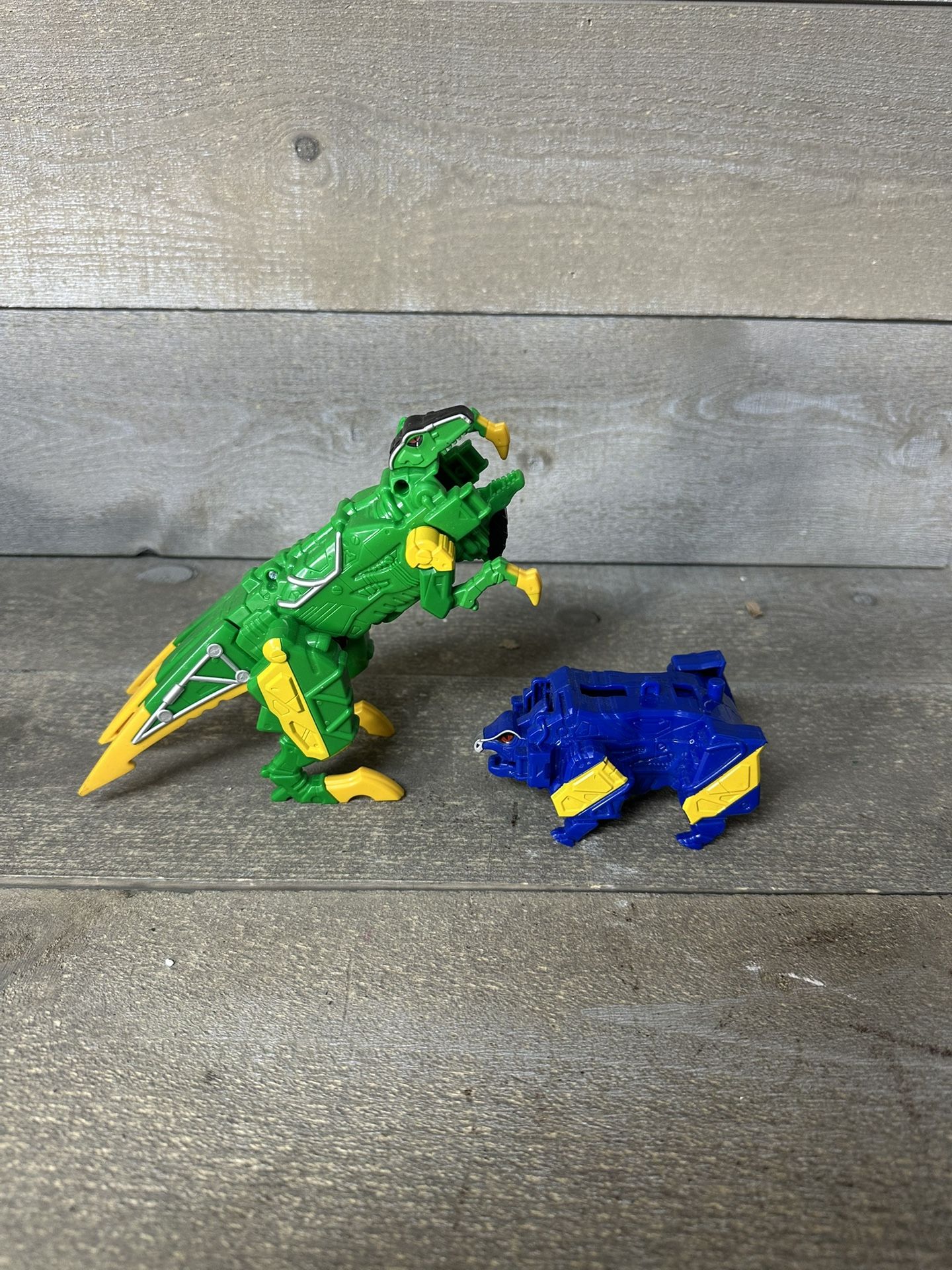 Power Rangers Kyoryuger Dino Charge DX Zakutor Raptor Zord Green Bandai & Stego